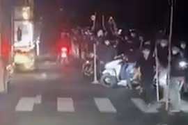 Mang dao, mác hỗn chiến trên Quốc lộ 1, 50 người bị công an triệu tập