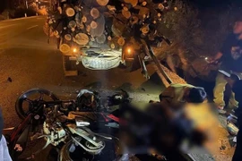 Điều khiển xe máy không giấy phép, thanh niên tử vong sau cú tông xe công nông