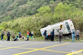 Khánh Hòa: Tai nạn trên đèo Khánh Lê, xe chở 25 người gặp nạn