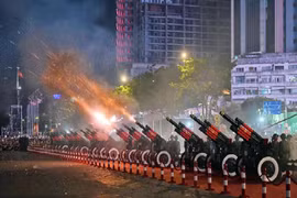 Video Sơ duyệt diễu binh, diễu hành cấp Nhà nước tối 25/4 chuẩn bị cho đại lễ 30/4