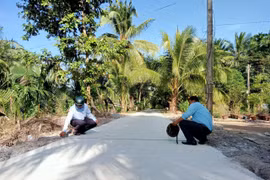 Trà Vinh: Cty Đông Anh thắng gói thầu nâng cấp đường GTNT tại Châu Thành