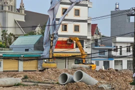 Căn nhà ba tầng bị nghiêng khi thi công nút giao Tân Vạn, Vành đai 3