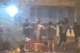 TPHCM: Mâu thuẫn trên bàn nhậu biến thành hỗn chiến, một người nhập viện