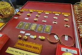 Giá vàng tăng sốc đầu tuần, vọt thêm 3 triệu đồng mỗi lượng