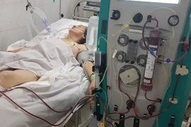 Uống thuốc tiểu đường chứa chất cấm, hai ca bệnh nguy kịch