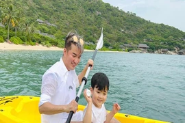 Ngắm vẻ đáng yêu của bé Polo - con trai Đàm Vĩnh Hưng