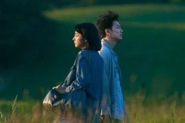 Tình cũ không rủ cũng tới