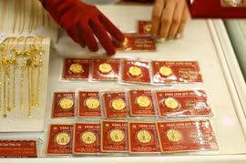 Giá vàng ngày vía Thần tài bất ngờ giảm mạnh 