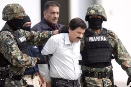 “Ông trùm” El Chapo cai trị cả nhà tù