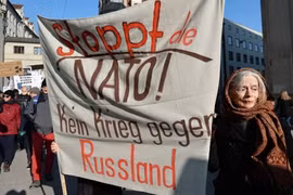 Một cái tát đối với các nước Đông Âu và Mỹ