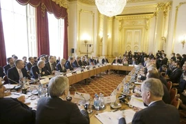 Chiến lược chống IS của ông Trump: “Bình mới, rượu …hơi cũ”