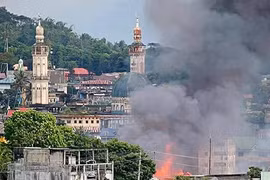 Philippines đẩy mạnh chiến dịch quân sự tại Marawi