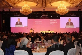 Thủ tướng Lý Hiển Long: Không phải “kẻ mạnh luôn luôn đúng” 