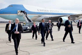Sự thật giờ mới biết về chuyên cơ chở Tổng thống Mỹ
