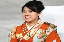 Vì sao công chúa Nhật Bản sẵn sàng từ bỏ tước vị để kết hôn? 