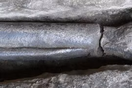 Nguyên nhân nào khiến đế chế La Mã suy yếu? 