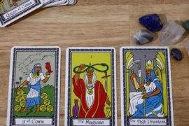 Rút một lá bài Tarot xem bạn có thành đại gia trong tháng 3/2019 