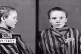 Loạt hình ám ảnh về tù nhân trong trại tử thần phát xít 