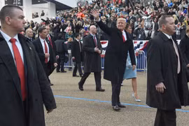 Mật vụ bảo vệ Tổng thống Mỹ khi công cán lợi hại thế nào? 