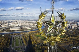 Ảnh hiếm: 7 tòa nhà chọc trời đầu tiên của Liên Xô