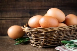 Chàng trai nguy kịch vì nhét 15 quả trứng vào hậu môn