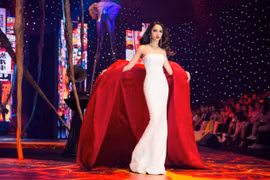 10 màn catwalk khiến khán giả mãn nhãn của các mỹ nhân Việt