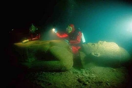 Top phát hiện gây sửng sốt dưới đáy đại dương 