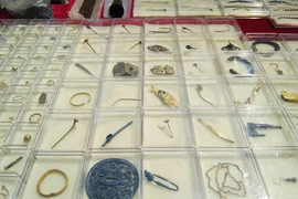 Mãn nhãn loạt cổ vật vô giá mới trục vớt ở TQ