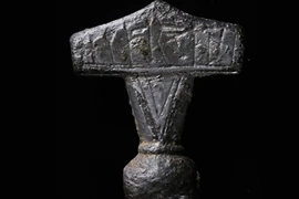 Phát hiện mới về búa sấm sét của thần Thor