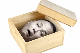 Hãi hùng đầu lìa khỏi cổ vẫn... nhăn mặt phẫn nộ 