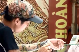 Thủ đoạn mới của tội phạm chuyên “nhắm” các cơ sở buôn vàng bạc