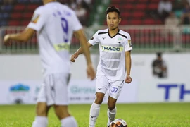 Học trò ông Park đi cấp cứu gấp bằng máy bay