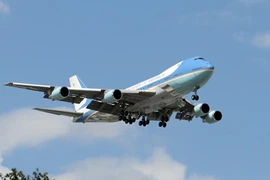 Chuyên cơ Tổng thống Mỹ được bảo vệ nghiêm ngặt thế nào?