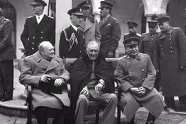 8 sự kiện chấn động thế giới trong năm Ất Dậu 1945 