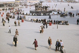 Khoảnh khắc khó quên trước khi Bức tường Berlin sụp đổ 