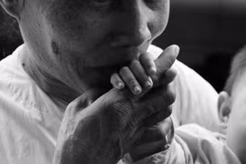 Ám ảnh những bàn tay trong chiến tranh Việt Nam (2)