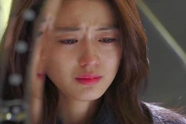 Sự thật đớn đau phía sau sợi dây chuyền chồng tặng…