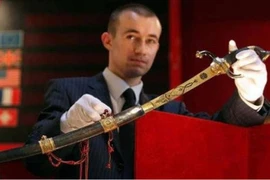 Giải mã thanh kiếm nạm vàng bất ly thân của hoàng đế Napoleon 