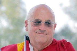 “Không nên để công việc lấy đi sự an lạc của tâm hồn”