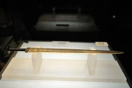 Bí mật về cổ kiếm 2000 năm không gỉ của Việt Vương Câu Tiễn