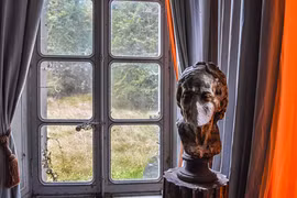 Khung cảnh rợn người trong “biệt thự ma” nổi tiếng nước Pháp