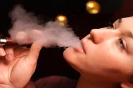 Hóa chất chết người trong thuốc lá ít ai biết