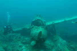 Thám thính nghĩa địa tàu chiến trong lòng Thái Bình Dương 