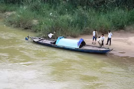 Tìm thấy thi thể cô gái thuê taxi đi nhảy cầu tự tử