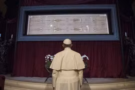 Tiết lộ mới nóng về tấm vải liệm thành Turin