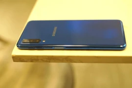 Tín đồ du lịch chọn điện thoại như thế nào?