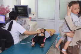 20 trẻ mầm non phải cấp cứu nghi do ăn nhầm thuốc diệt chuột