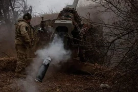 Quân Nga cùng lúc tạo thành hai vòng vây Kurakhove, lính Ukraine bỏ chạy