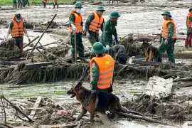 Đẩy nhanh tiến độ tìm kiếm nạn nhân mất tích tại thôn Làng Nủ
