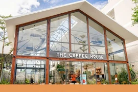 Hàng loạt cửa hàng cà phê cao cấp đóng cửa, lý do là gì?